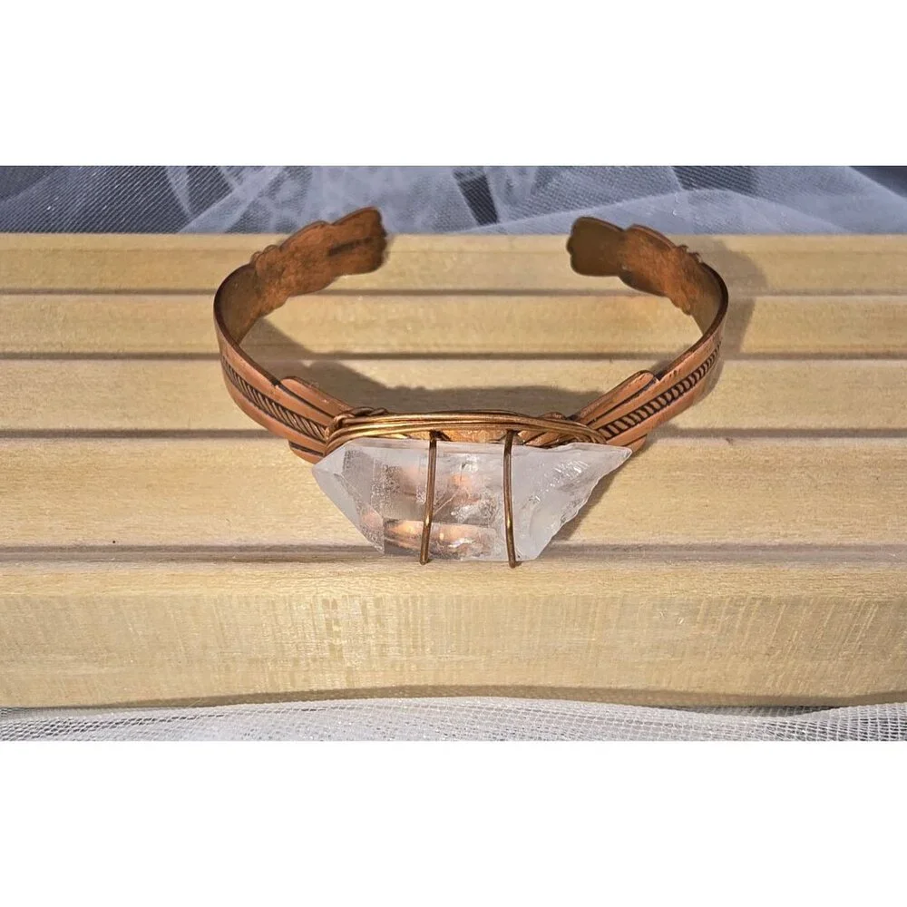Wheeler Co Copper Cuff Bracelet Added Quartz Crystal Centerpiece Adjustable Fit - Picture 2 of 9